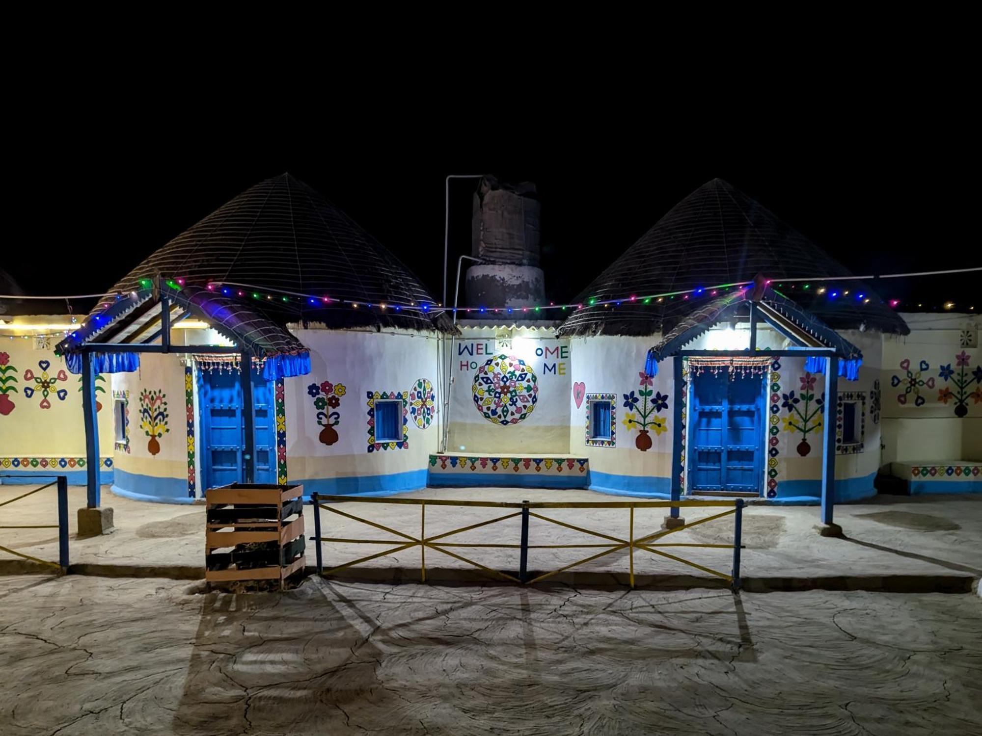 White Land Villagestay Dhordo 외부 사진