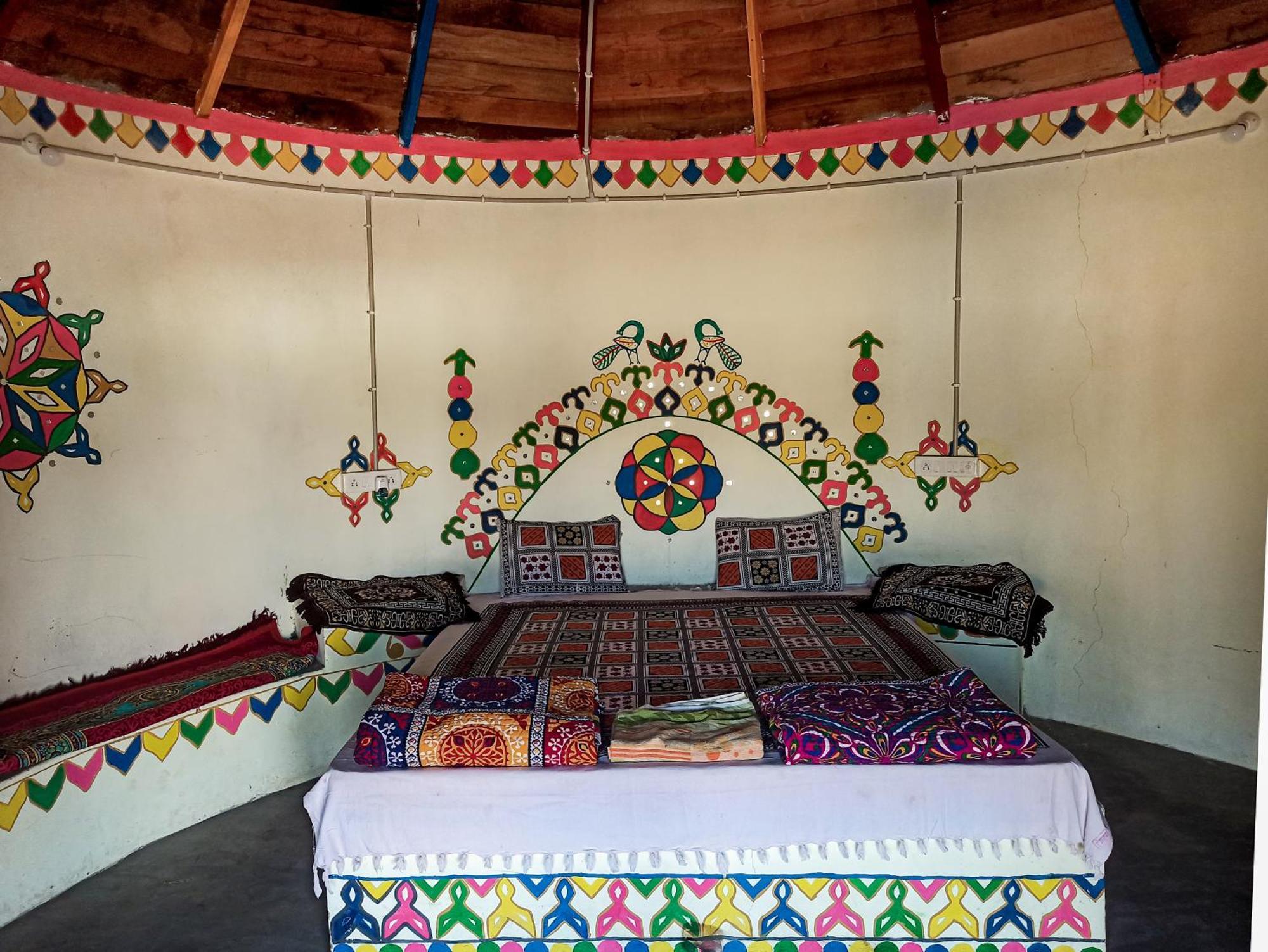 White Land Villagestay Dhordo 외부 사진
