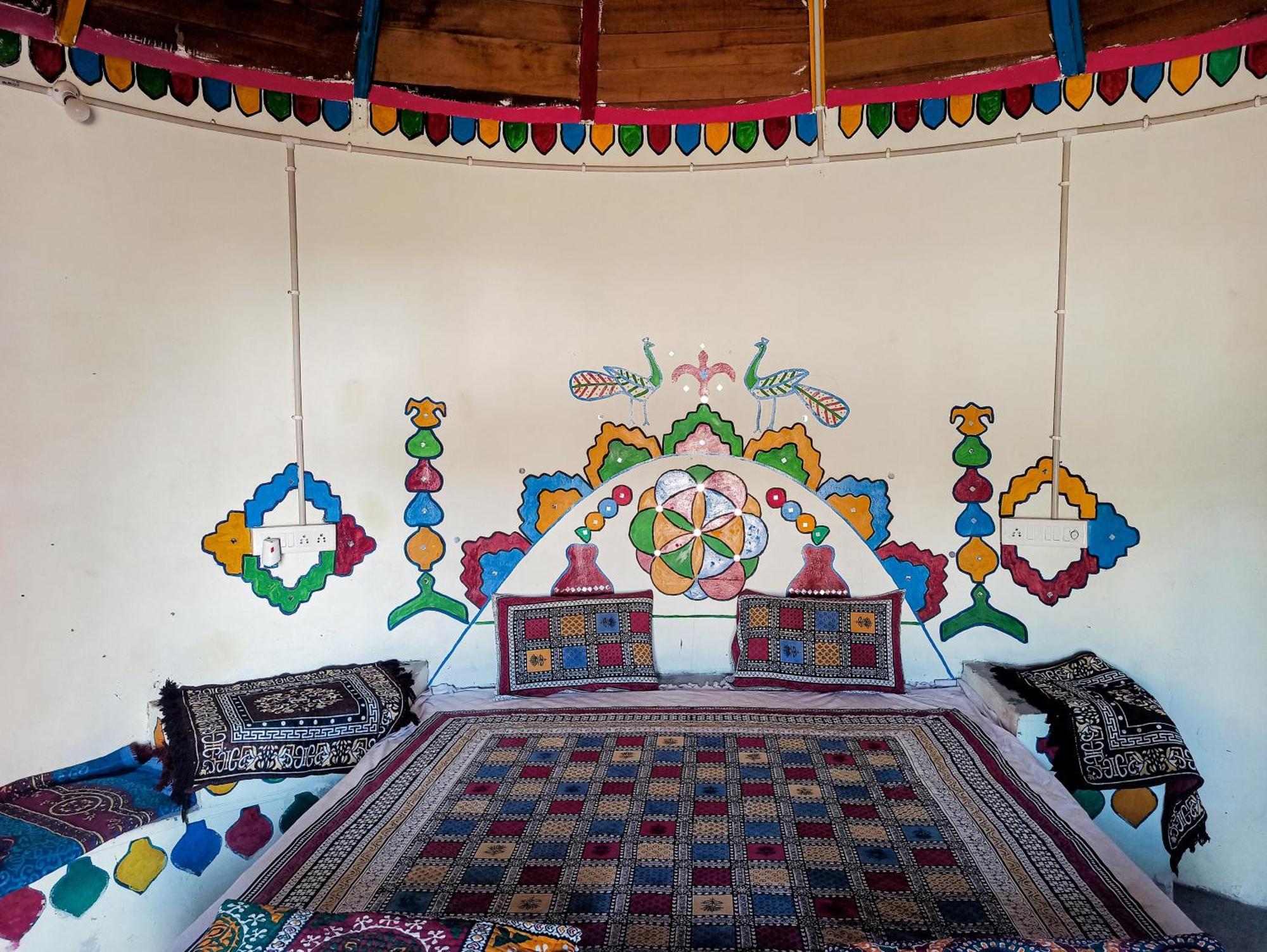 White Land Villagestay Dhordo 외부 사진