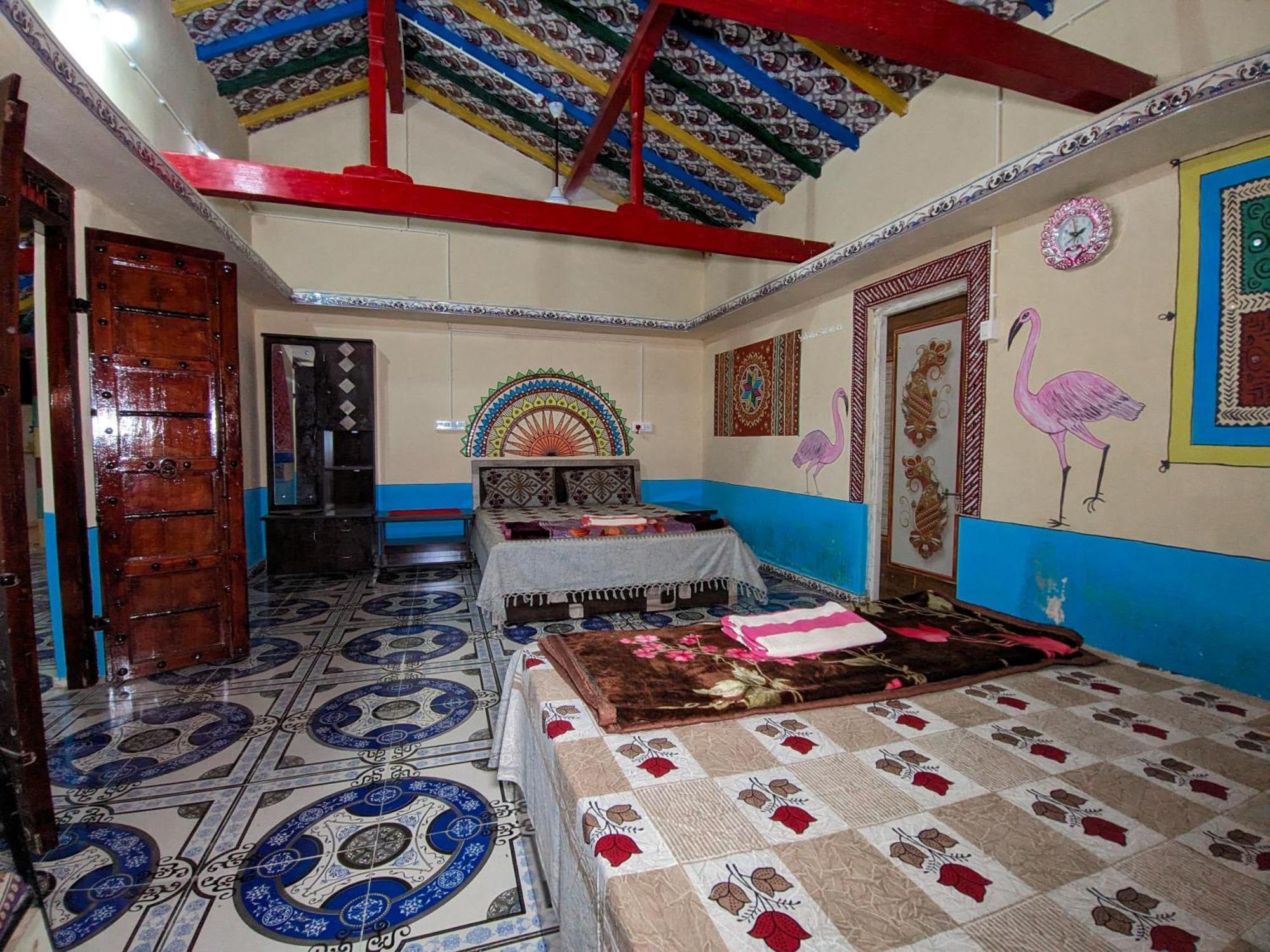 White Land Villagestay Dhordo 외부 사진